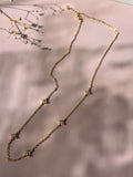 Zircon clover necklace